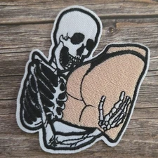 Skeleton Loves That Fine Booty Funny Gothic Horror Halloween Iron On Patch
