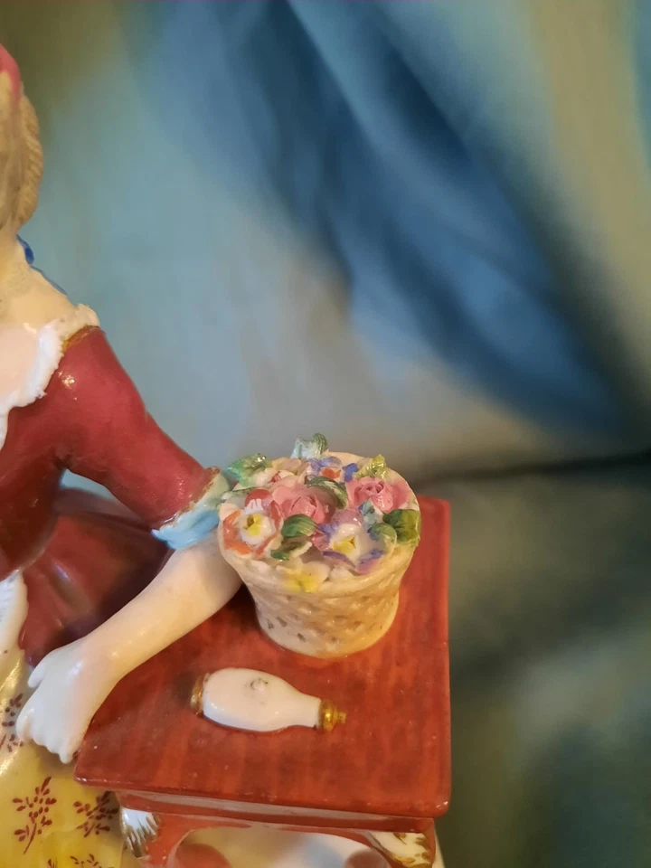 Antique Meissen porcelain Figurine Allegory of the Senses Of Smell - Image 2 of 4