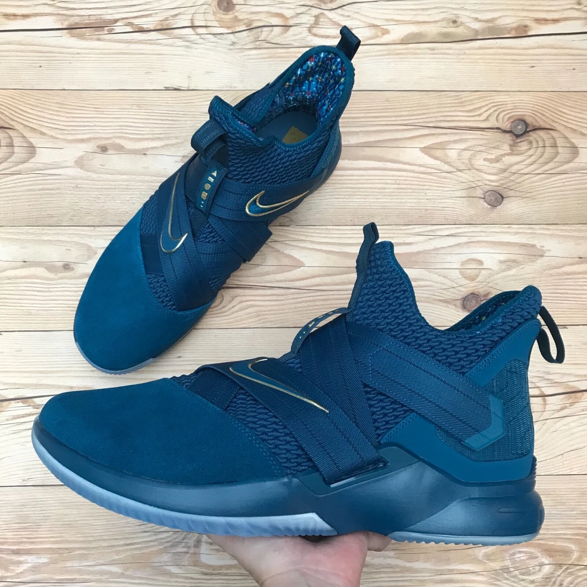 Preços baixos em Nike LeBron Soldier 12 Agimat | eBay