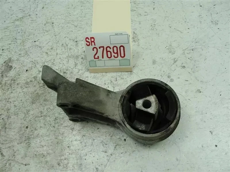 Soporte de montaje del motor L300 2001 Saturn Motor Soporte trasero OEM Foto 3 de 4