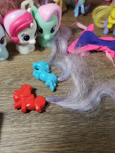 My Little Pony Random lot of 41 small/medium/Large sized and some accessories - Picture 8 of 9