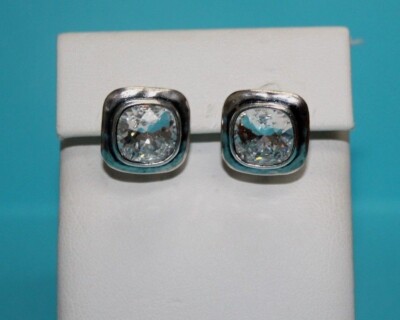 Sterling Silver Grace & Heart Bezel Set CZ Stud Earrings   [092GCM]