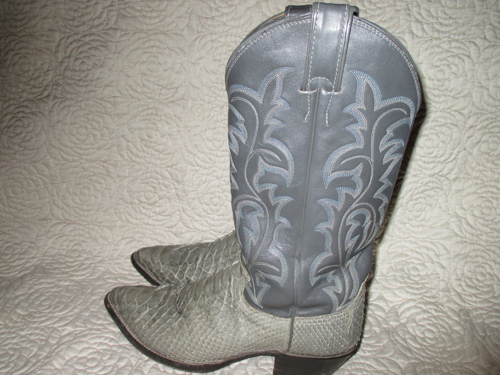 Justin  Style 5312 Gray Python Snakeskin Cowboy W… - image 3