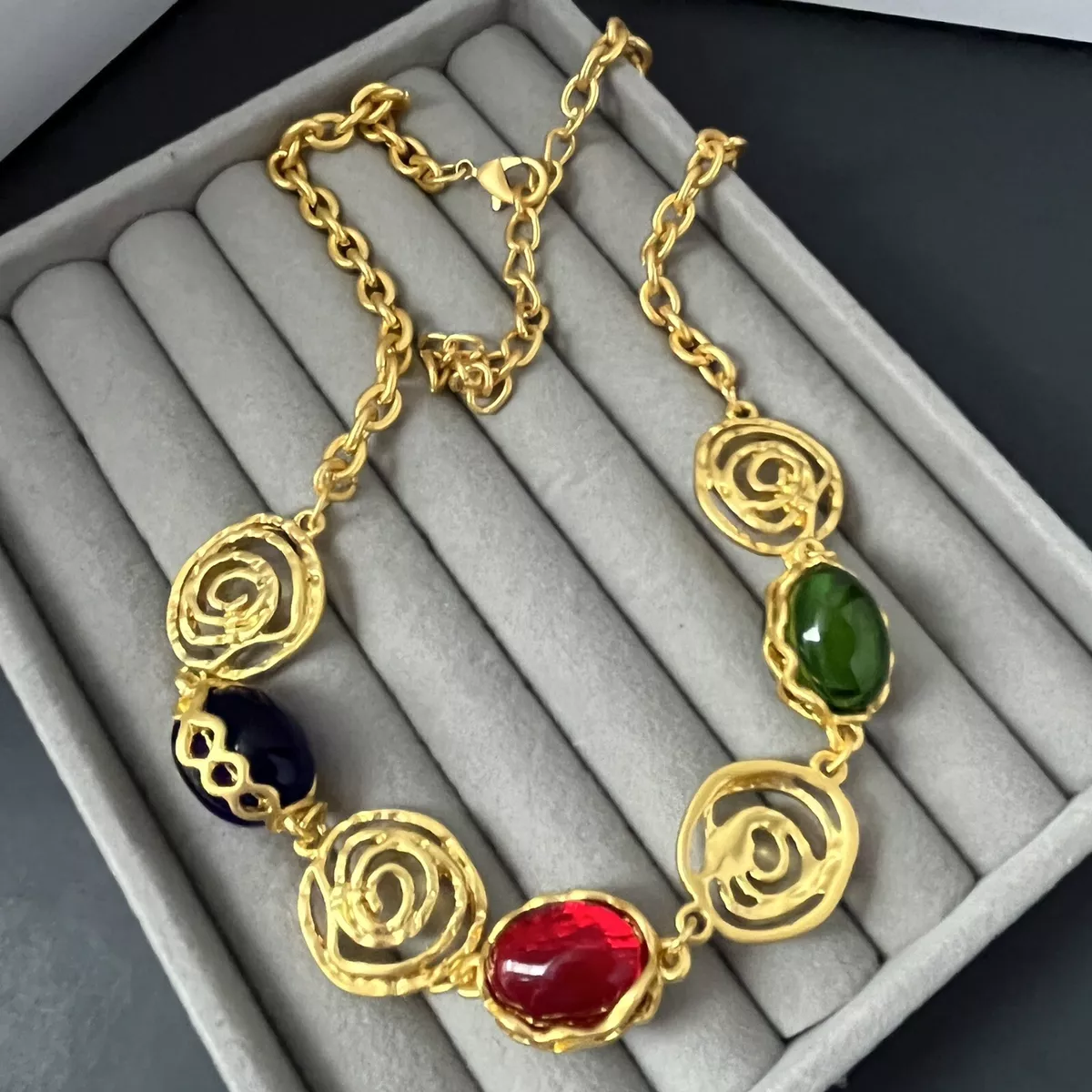 90s necklace deals styles