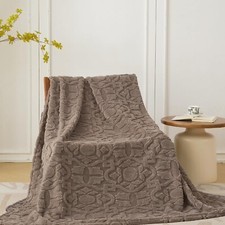 Home Fleece Throw Blanket for Couch, Bed, TV, Party, and Gift - 3D Jacquard Deco