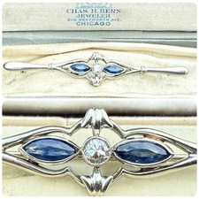 Vintage Art Deco 18k White Gold Brilliant Cut Diamond Solitaire Sapphire Brooch
