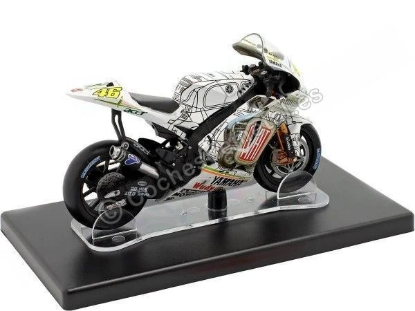 2007 Yamaha YZR-M1 Nº46 Valentino Rossi Show Bike MotoGP Valencia1:18 Editorial  - Imagen 2 de 4