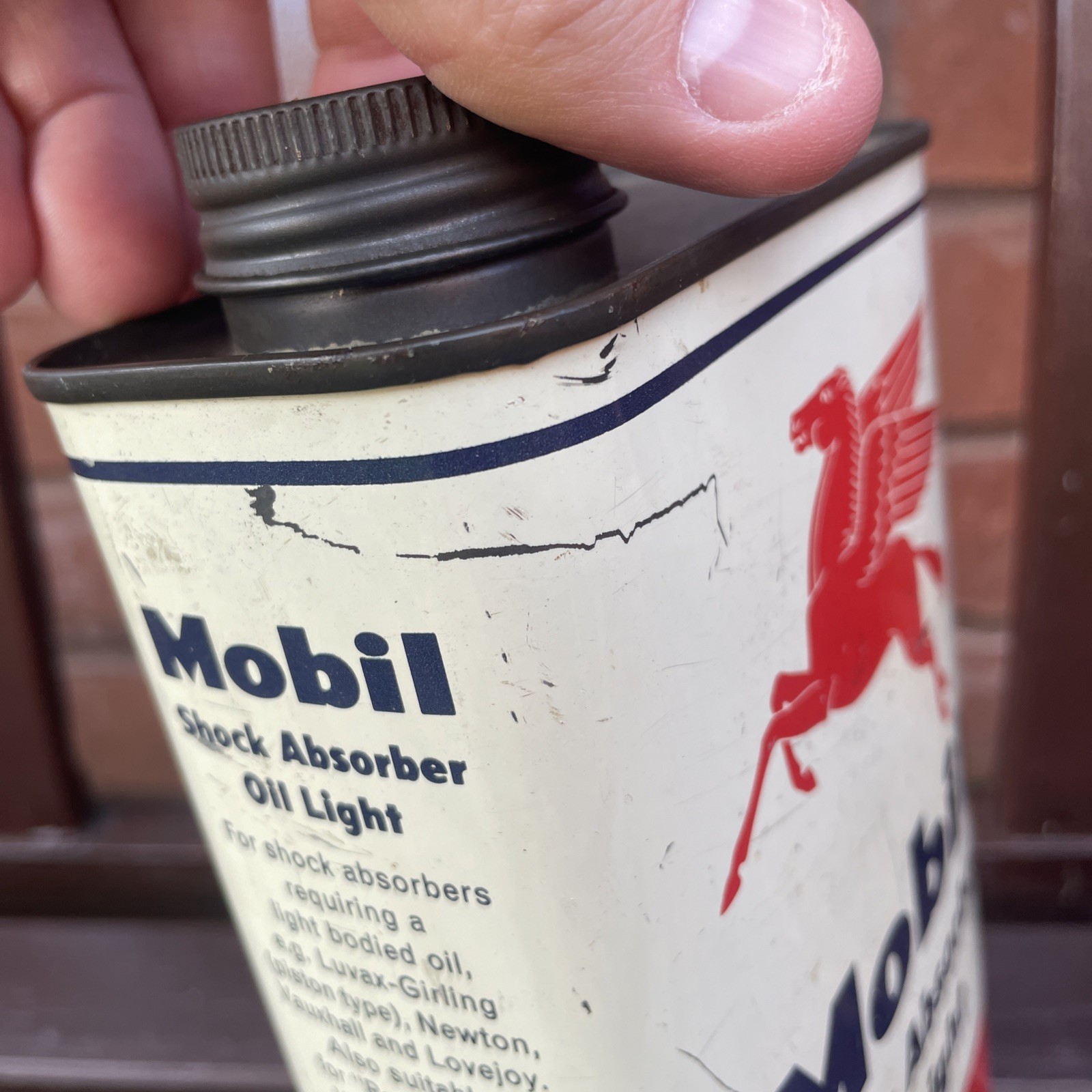 Vintage Mobil Oil Can Shock Absorber Oil Light Retro Collectable 