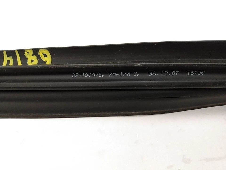 Marco de parabrisas delantero Saab 9-3 CONVERTIBLE moldeado para 2004-2011 04 05 06 07 Foto 3 de 4