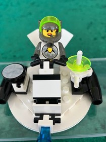 LEGO Space Exploriens:  Hovertron 6815 * 100% Complete with Instructions * 1996