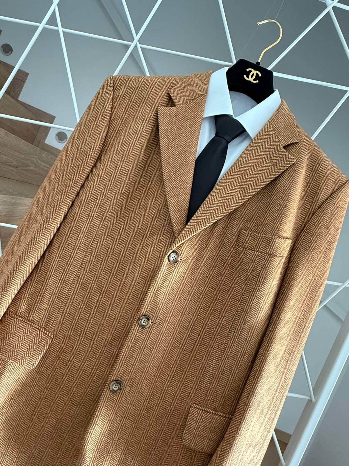 Picture 4 of 12