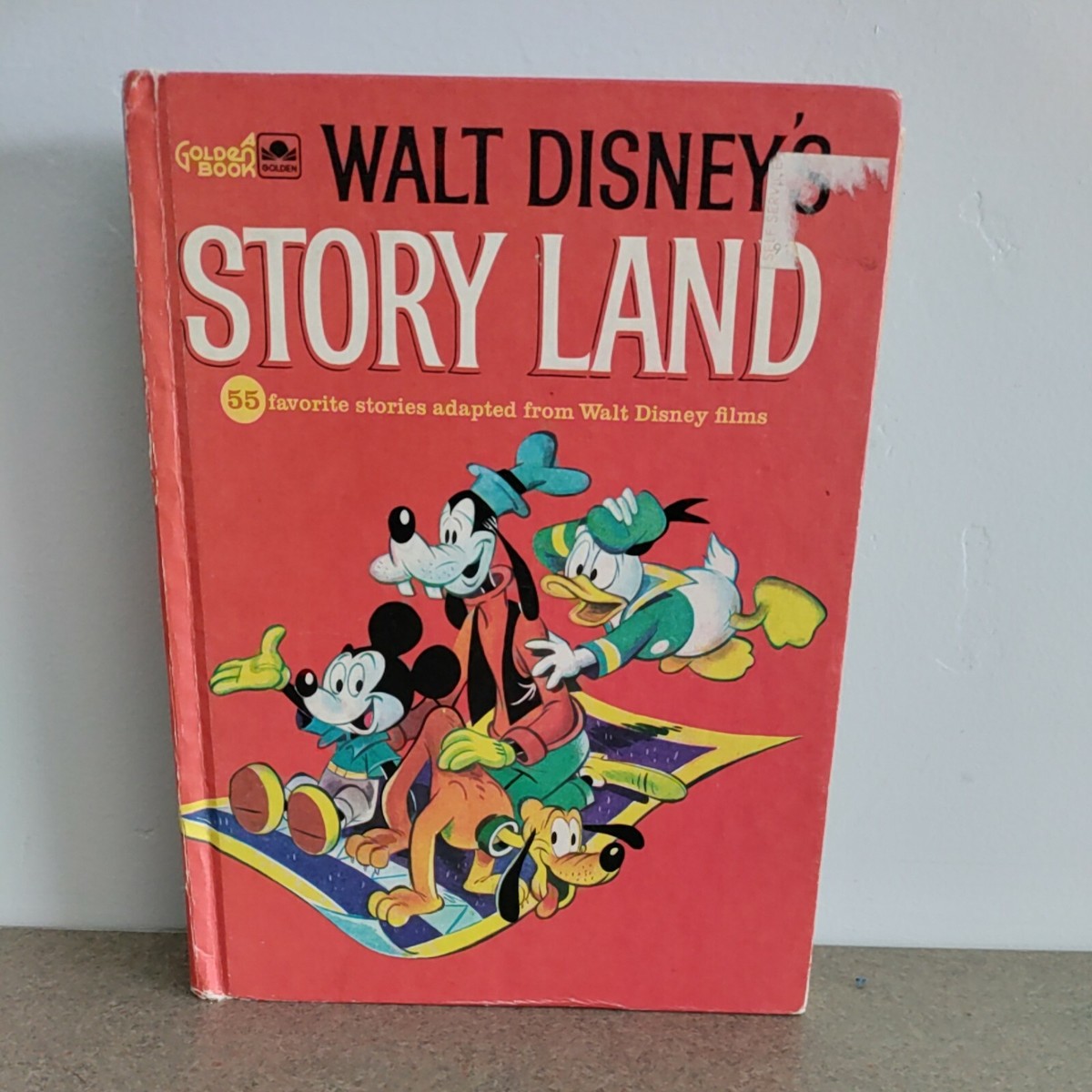 洋書 WALT DISNEY'S STORY LAND Walt Disney's Story Land Golden Book 1962 55 Stories Illustrated