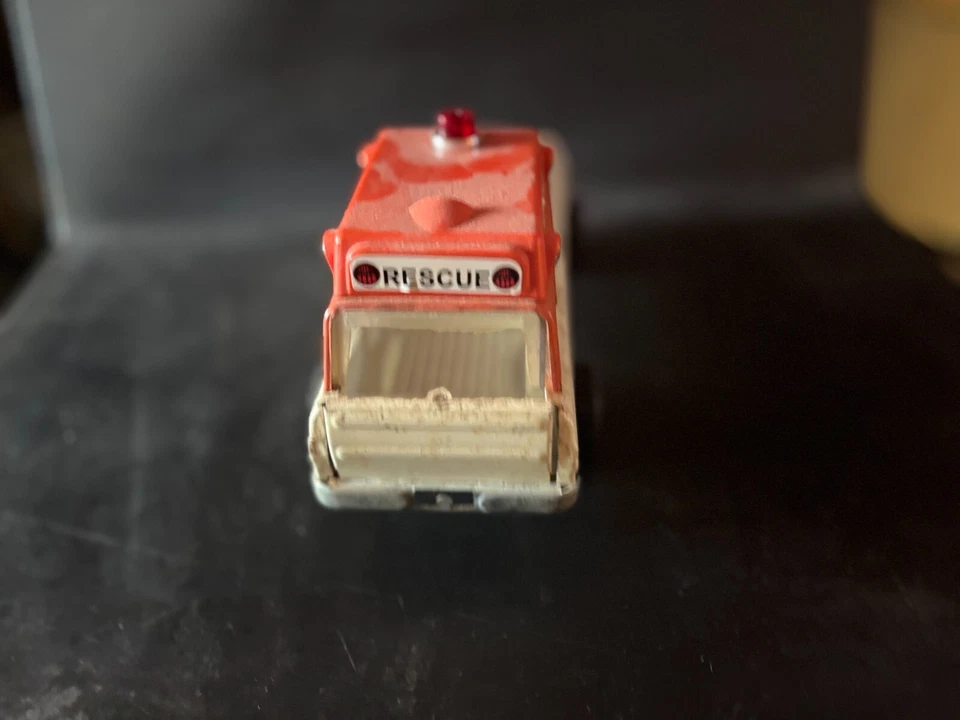 Mini Tonka 1975 Jeep Wagoneer 4x4 Ambulance - Image 4 of 4