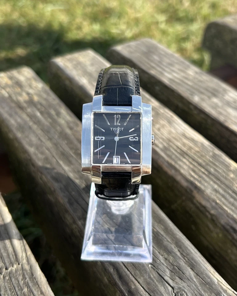 Reloj Pulsera Suizo Vintage Tissot 1853 TXL T60 Cuarzo L860/960K Reloj Años 2000’s Foto 3 de 4