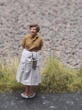 Scalemodel 00/1.76 Handpainted Figures 40's/60's Older Female Shopkeeper