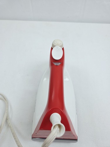 Plancha Vaporera Compacta Euro Steam Platinum 1000w Modelo 6198 Roja y Blanca FUNCIONANDO - Imagen 9 de 15