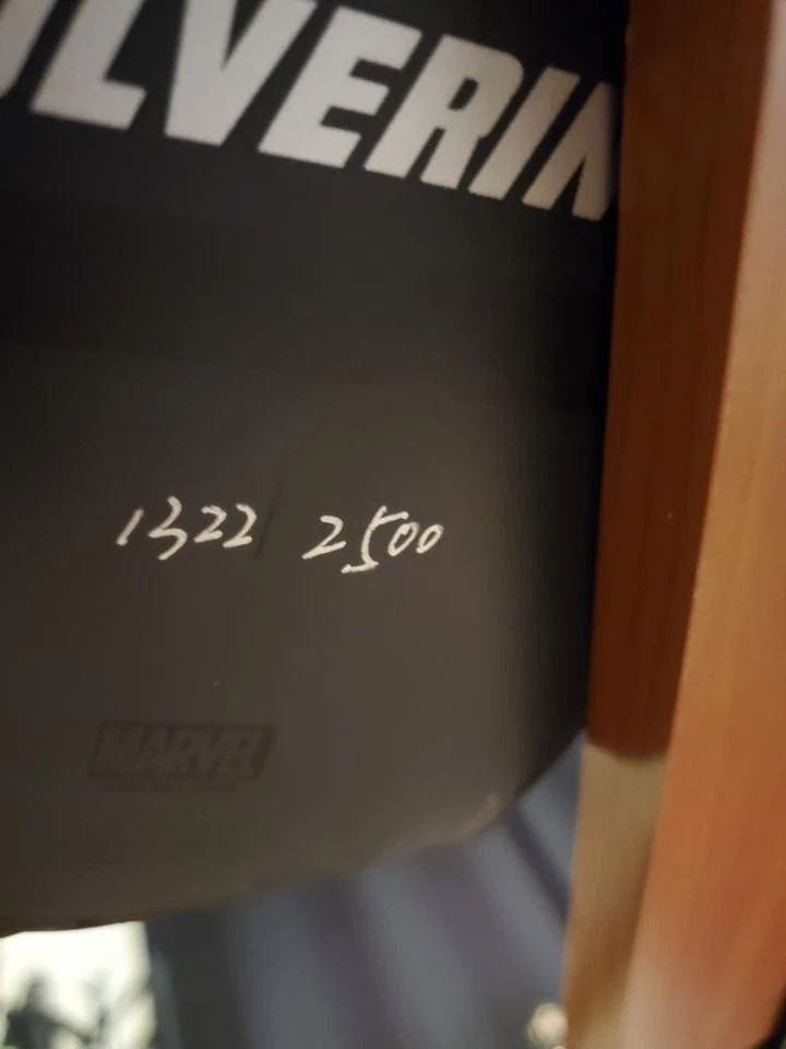 Sideshow Collectibles Hulk vs. Wolverine  Maquette Statue Exclusive Version - Image 2 of 4