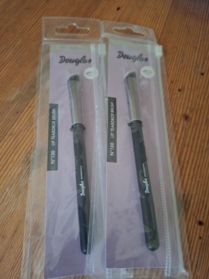 Duglas Lip Treardrop Brush