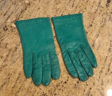Vintage Womens Size M Green Leather Lined Gloves Van Raalte