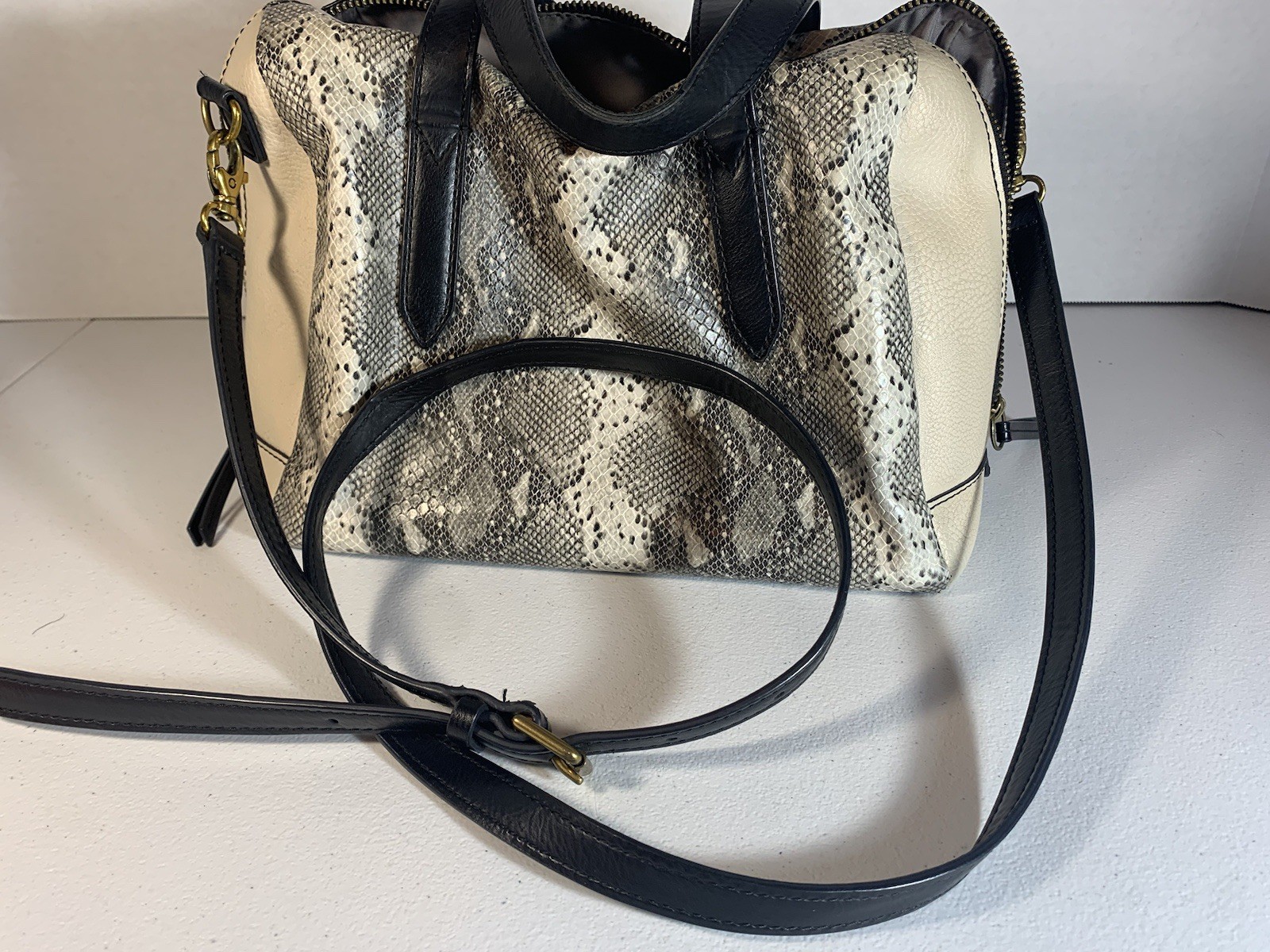 FOSSIL SYDNEY SATCHEL PYTHON SNAKE PRINT - image 10