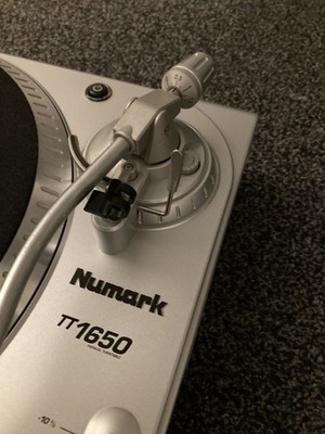 Numark TT1650 DJ Professional Turntable TT- 1650 Plug & Play