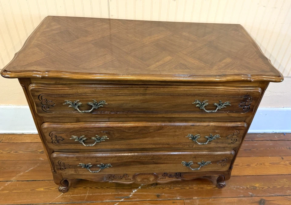 Cajonera de roble francés Luis XV | 3 cajones Foto 2 de 4