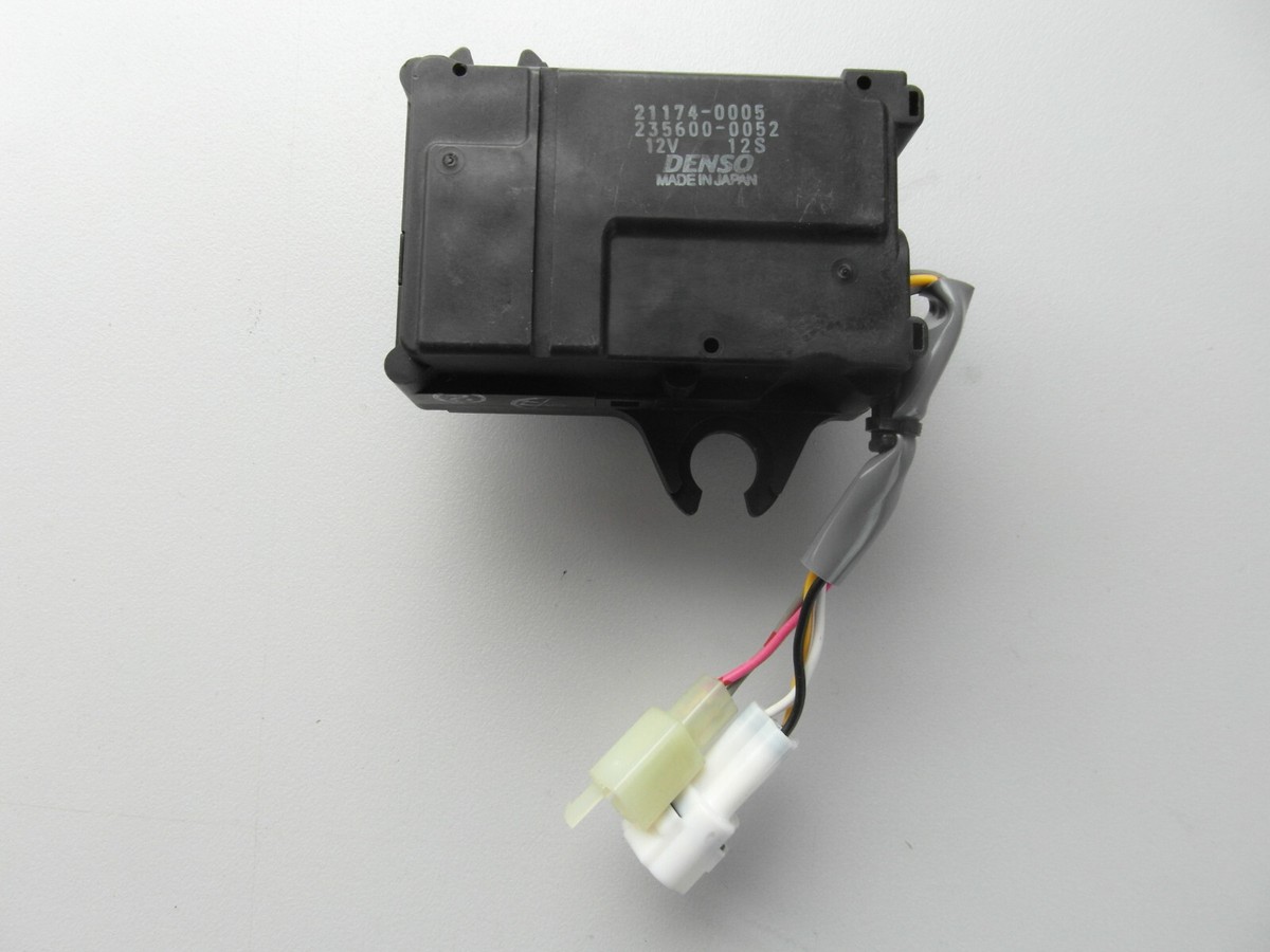 Stellmotor 21174-0005 Kawasaki ZX6R 07-16 ZX10R 04-16 Z1000 07-16