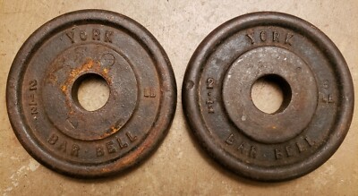 Pair of 2.5 lb YORK BARBELL Wide Letter Standard Size Weights