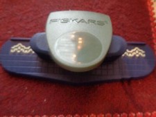 Fiskars Floral Scroll Scalloped Border Paper Punch Crafts Scrapbooking Cards