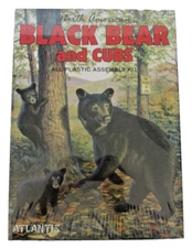 North American Black Bear and Cubs Atlantis Wild Nature Series Model Kit Sealed