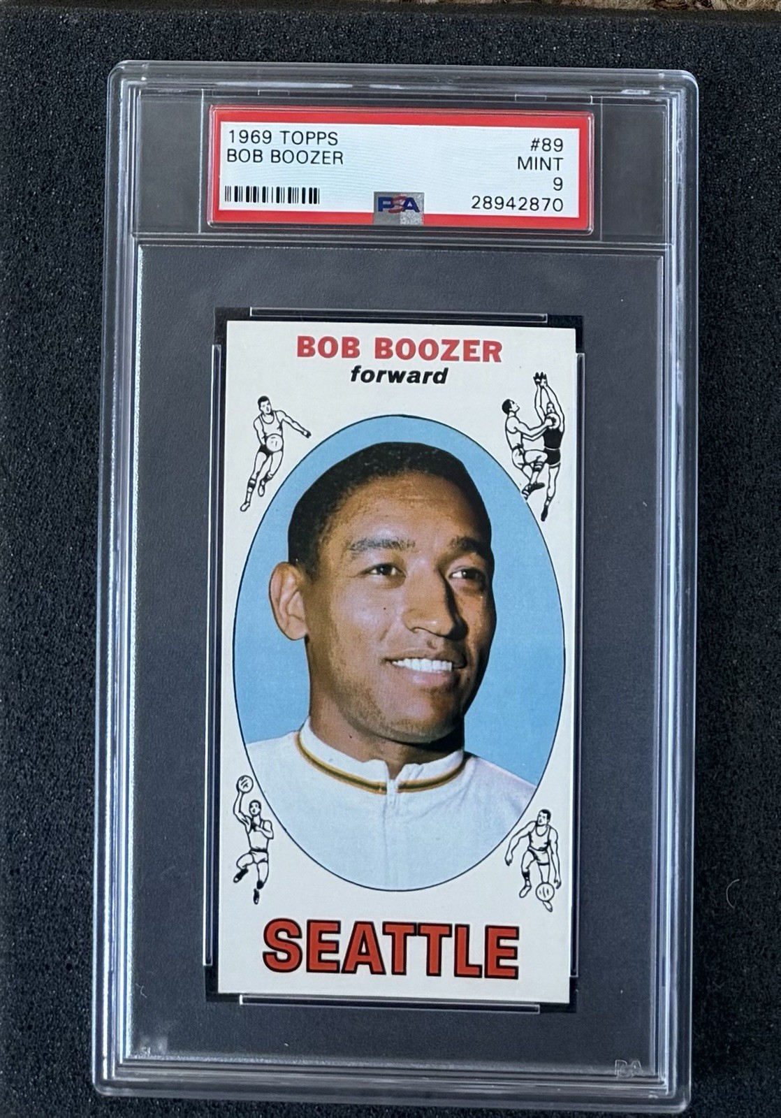 1969 Topps Basketball - #89 Bob Boozer - PSA 9