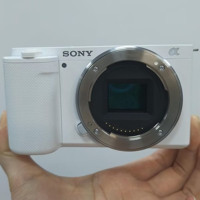 Sony ZV-E10 ZVE10 24.2MP Mirrorless Vlog Digital Camera white Body Only Tested