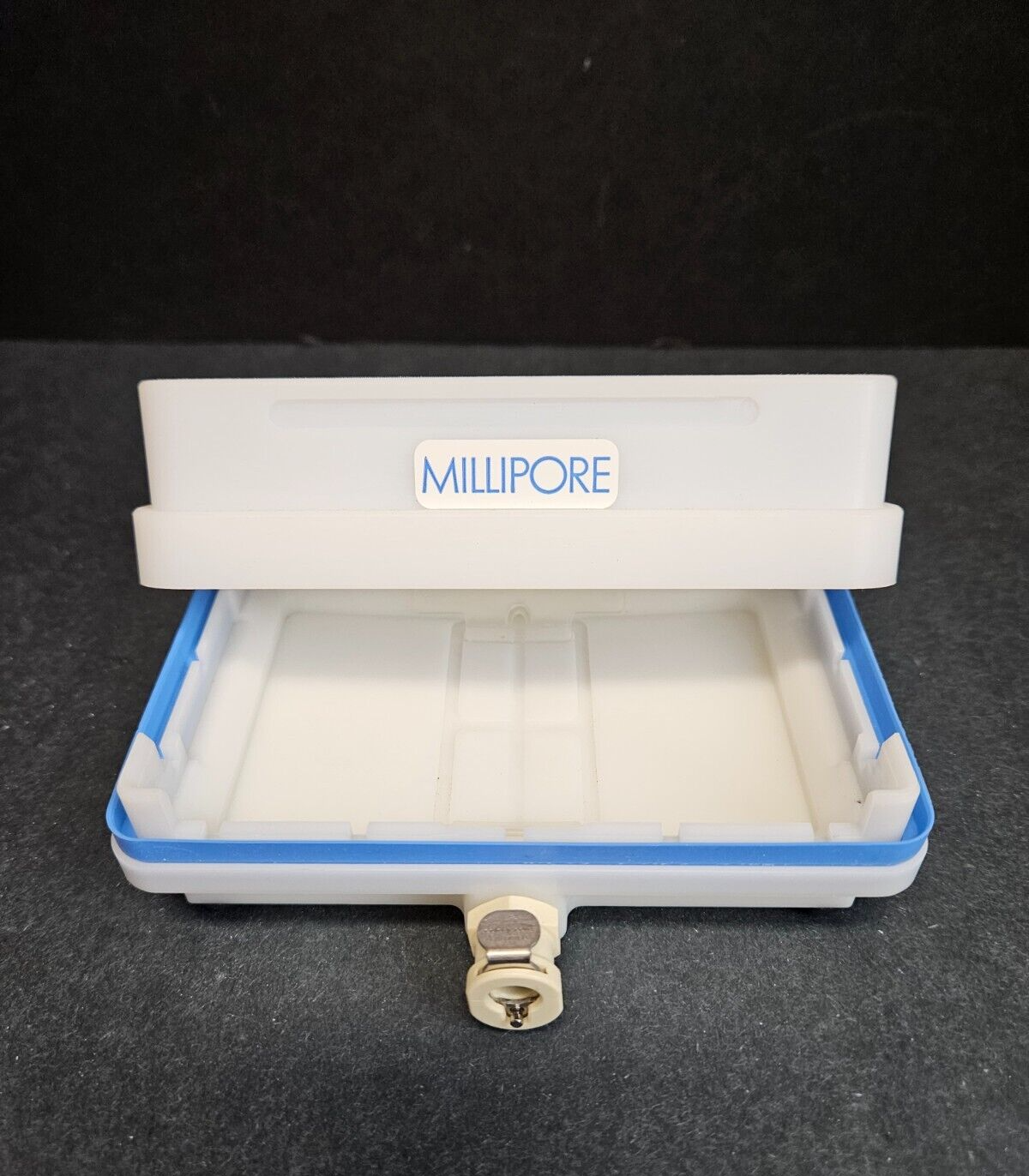 Millipore MultiScreen Microplate Vacuum Manifold for 96 and 384 Well