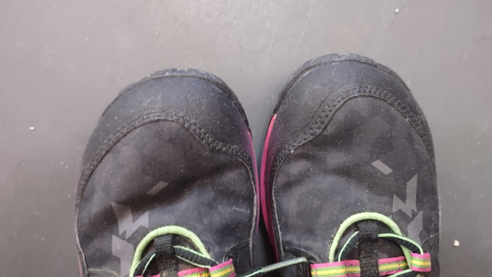 SAOLA Scarpe da corsa Merrell a piedi nudi donna taglia 11 usate suola Vibram