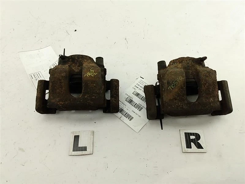 Par de pinzas de freno delanteras para BMW 325i 330i 318i E46 sedán para 2001-2005 01 02 Foto 2 de 4