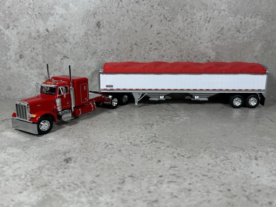 1/64 Peterbilt 379 w/ Wilson Grain Trailer Red/White DCP By First Gear - Image 3 of 4
