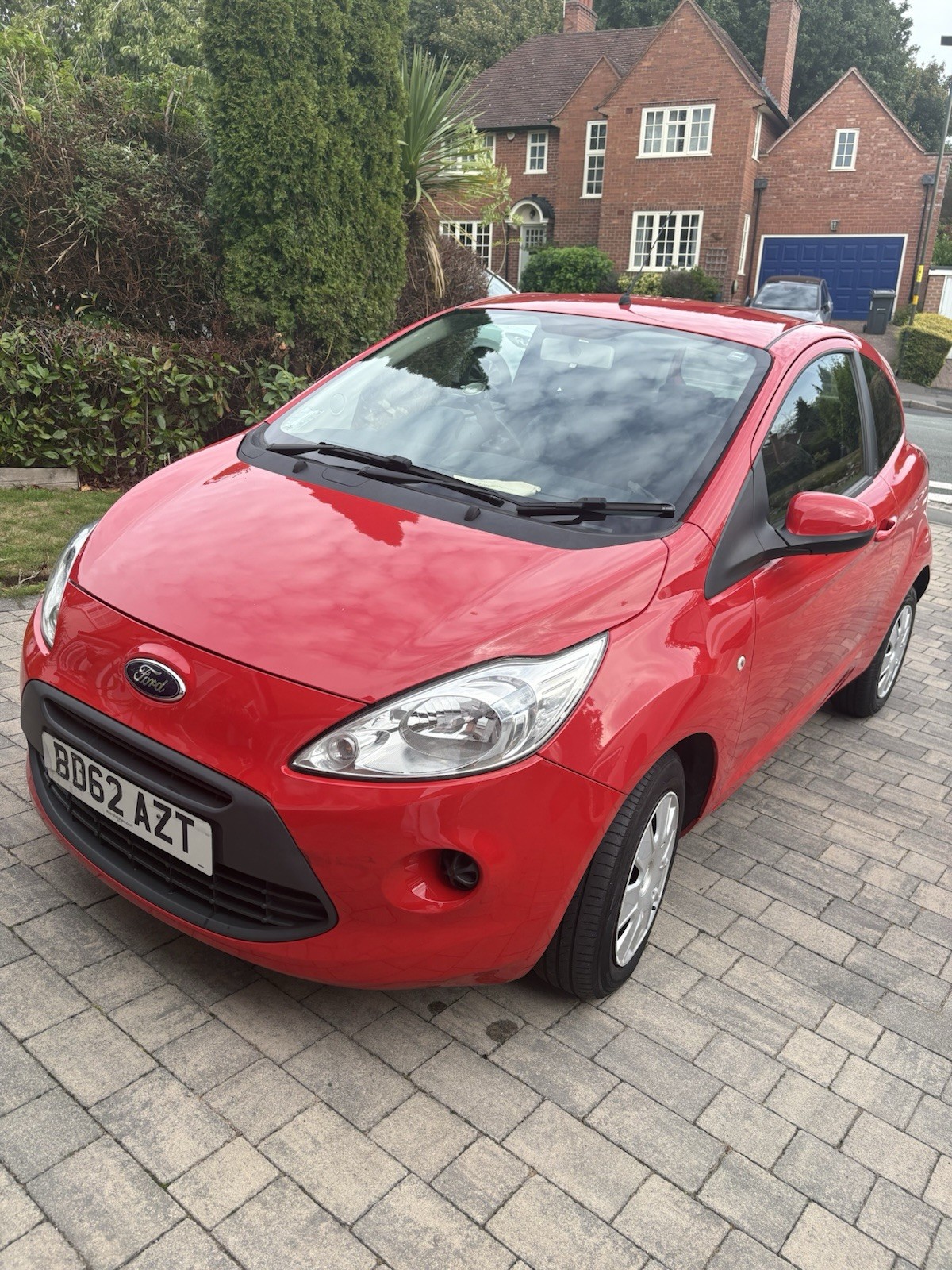 Red Ford KA 1.2L Engine Three Door 2012 Car