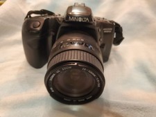 Vintage Camera Minolta Maxxum 400 si w/ Auto32 Flash Collectable