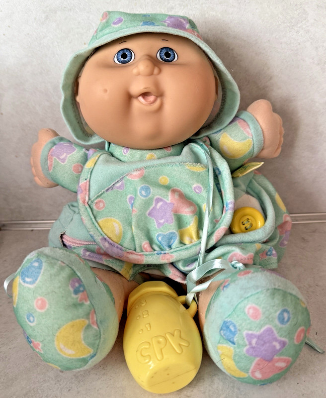 Cabbage Patch Kids Love 'N Care Baby Hasbro Toddler Collection 12in Blue Eyes