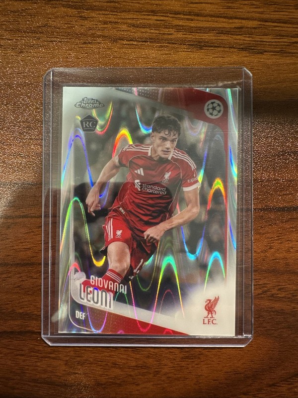 2025 Topps Chrome UCC Giovanni Leoni Raywave Refractor RC #73 Liverpool FC