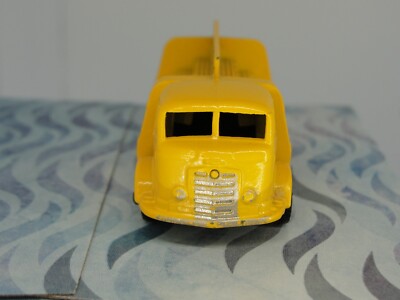 Vintage Matchbox Karrier Bantam 2 Ton No.37b Coca Cola Livery 1960