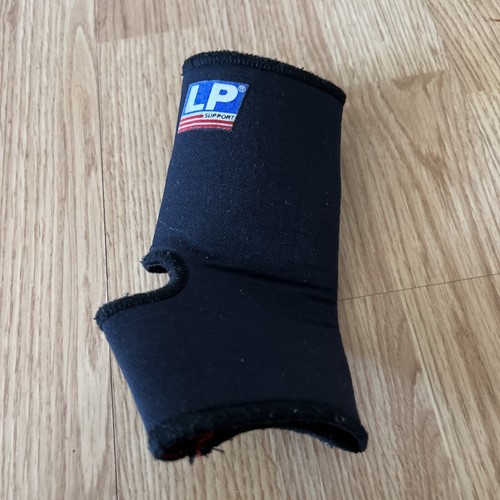 LP Small Ankle Support Wrap/Brace - Picture 2 of 3