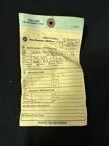 Valve-Nose Wheel Brake; MPN 39-047; S/N 711A; SERVICEABLE - Foto 6 di 12