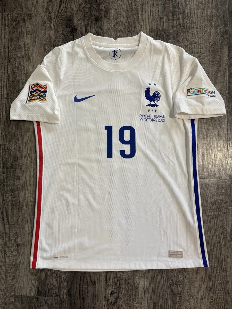 Maillot football vintage Réal madrid 2020-2021 HOME 9 BENZEMA – Football Shirt Vintage