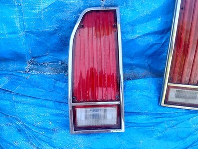 1979-1991 Ford LTD Station wagon OEM Drivers Side Brake Tail Light D9AB13441BD