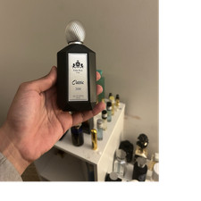 Filthy Rich Classic 300 Eau de Parfum Spray 1...