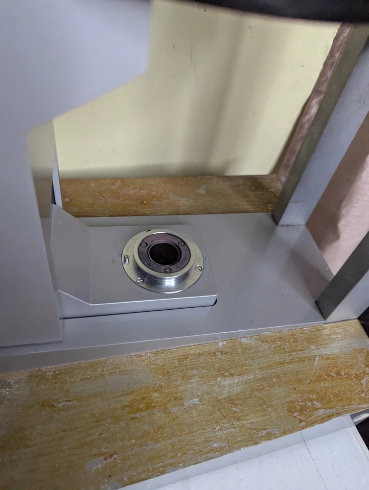 Marco/cuerpo de microscopio trinocular REICHERT Austria INVERTIDO *sin probar Foto 3 de 4