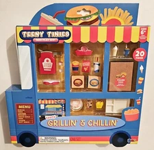 TEENY TINIES MINI PLAY SET GRILLIN' & CHILLIN' 20 PIECE SET FAST SHIPPING 