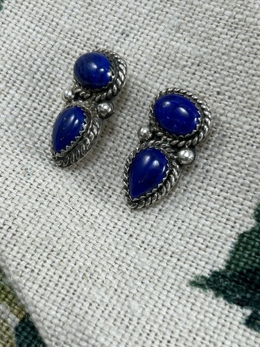 VINTAGE Native American SILVER and LAPIS LAZULI stud earrings T. SPENCER - Picture 4 of 13