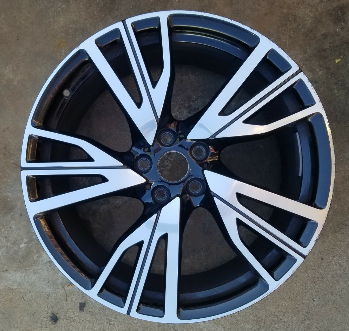 2014 - 2019 BMW i8 Rear Right 20" Wheel OEM 6857573 